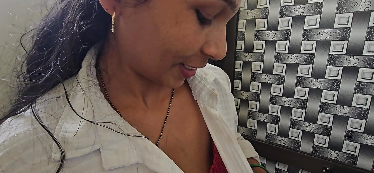 Mere school ki hote girlfriend mujhe akeli toilet m akeli mili dono ki marzi se sex hogya chota toilet hard sex