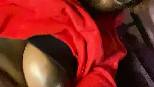 Permainan memek sempit cewek kulit hitam ini (sambil ngomong jorok)