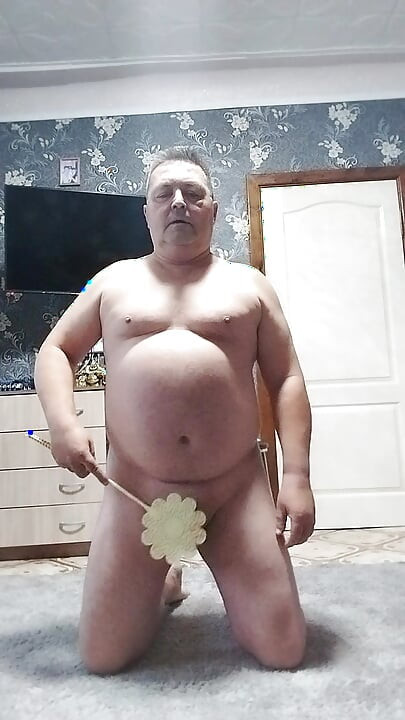 Rabszolga ribanc 100 segg- és golyórúgás