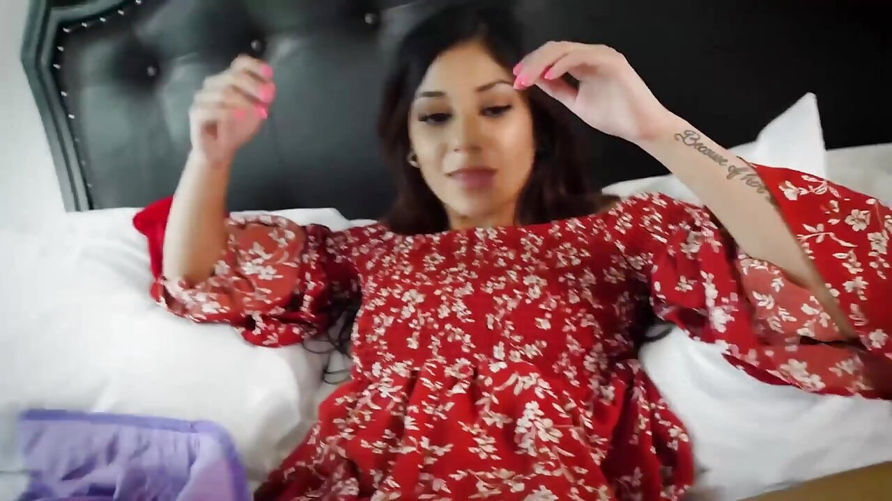 DadCrush - Horny stepdaughter gives me a lap dance before i shove my cock deep in her wet teen pussy