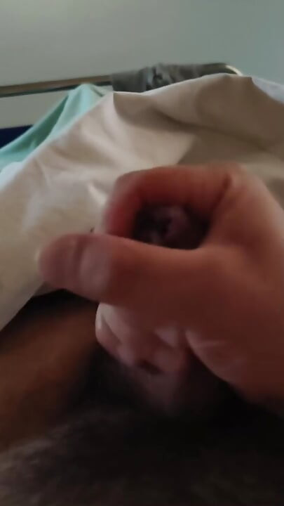 I jerk off my Little dick