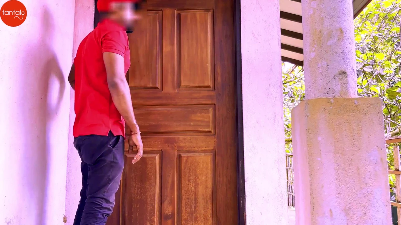 Boyfriend surprise Desi Tamil Divorce Milf given a Tantaly Sex Doll