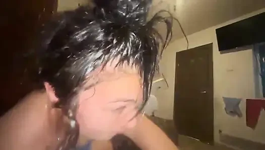 Cleopatra stepdaughter sucks my dick on the music and swallows it all