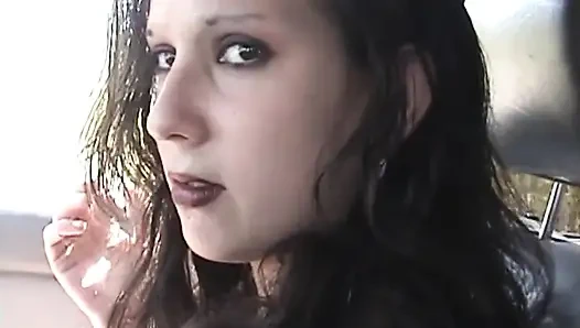 Violet Skyy iyi bir yarak emiyor