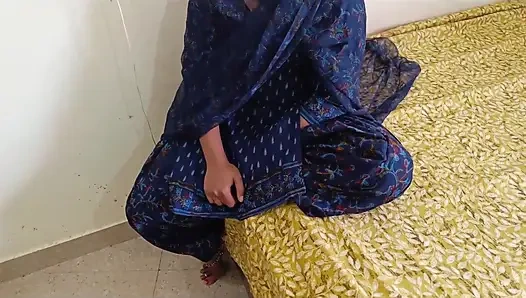 Desi Village Stepsister Was Painfull Anal Fuck and Sucking Dick in Mouth in Clear Hindi Audio Mms
