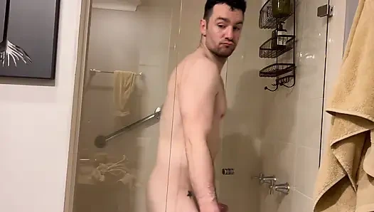 За кулисами с красивой девушкой по соседству, Allison Sweet