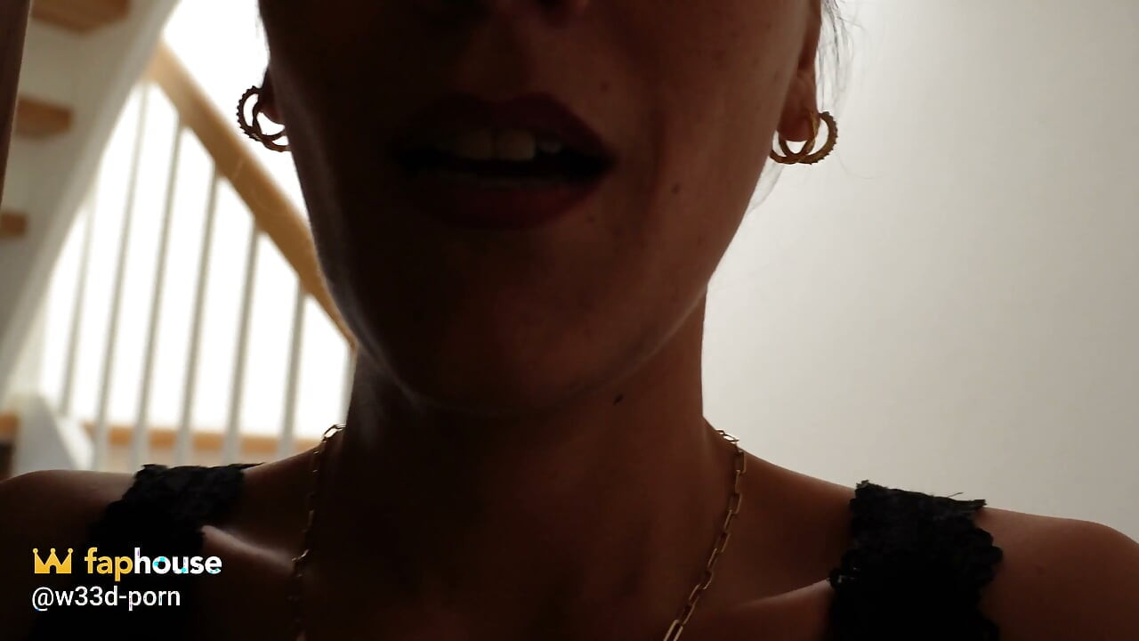 Mina Verführt Ihren Stiefbruder, Als Niemand Zu Hause Ist
