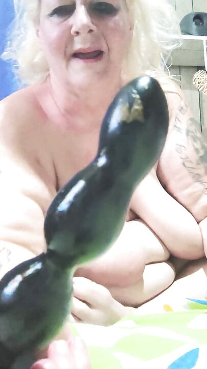 Loose as a Goose Fucking Her Dirty Bum