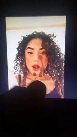 cum tribute- mara pedindo porra