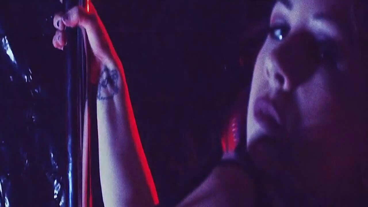Luna - kamuk stripar