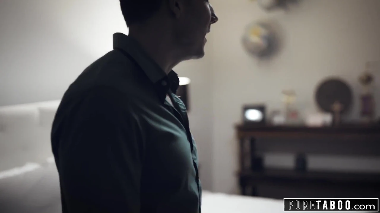 PURE TABOO Stepmom Helped Injured Step Son Pleasure Himself
