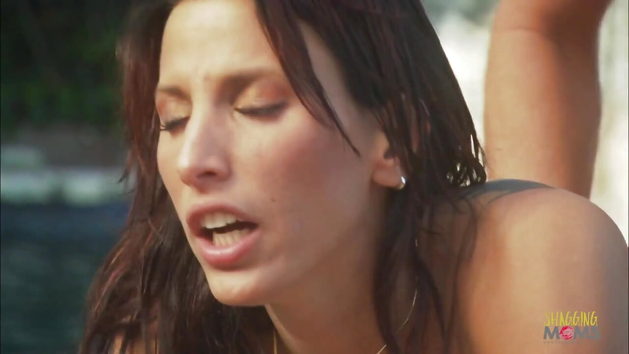 Seeing his gorgeous neighbor sunbathing topless made him want to eat her juicy pussy