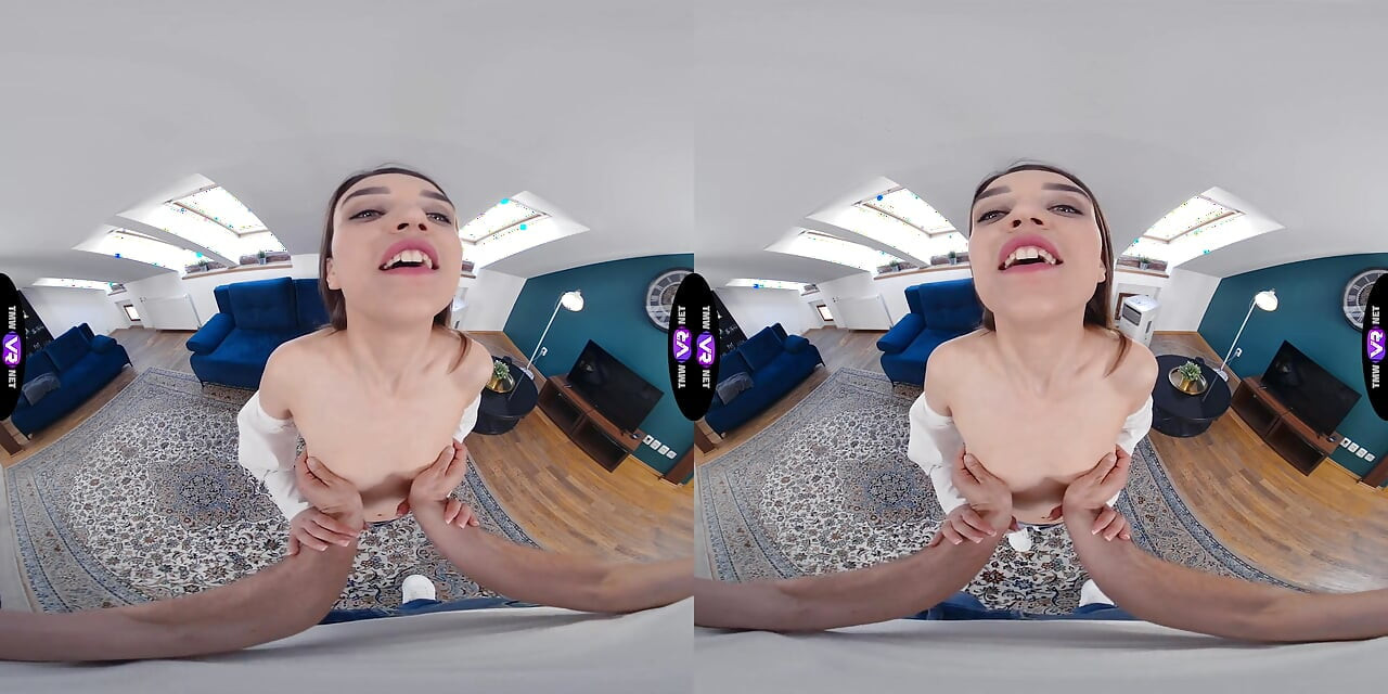 Elena Vedem jebe svog idola dok cuckold dečko gleda - TeenMegaWorld