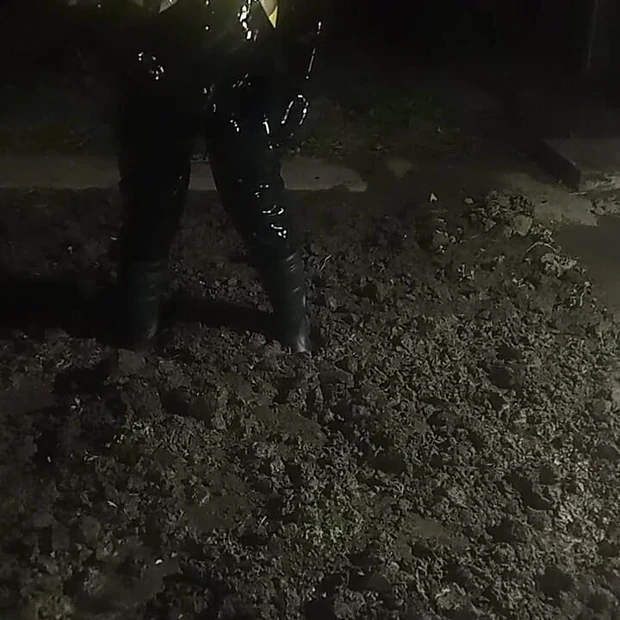 Latex-vis Worker Drone Mud Fuck