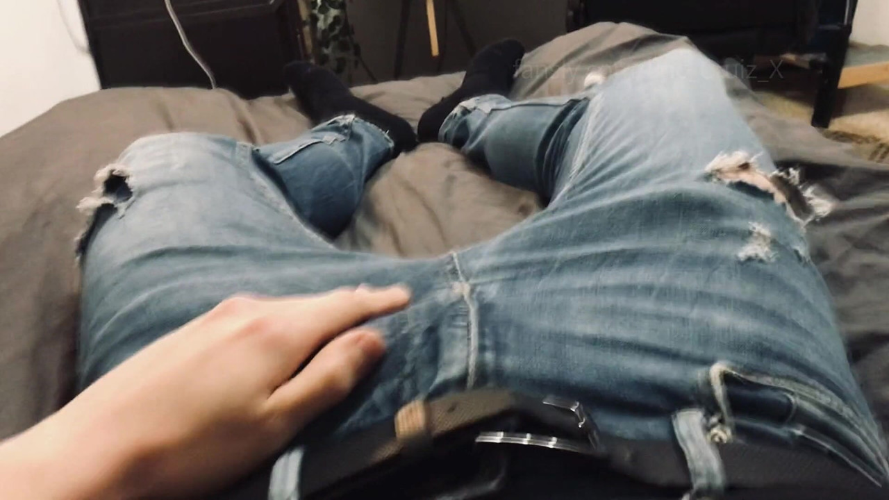 Me Jerking off in Blue Jeans After Unviersity Class (Teaser)