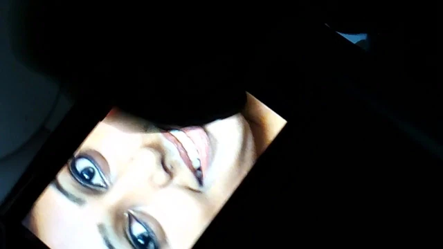 Актриса Kalyani Nair, трибьют спермы