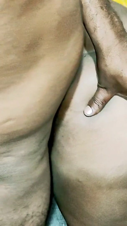 Desi bhabhi in bathroom | Clip 1