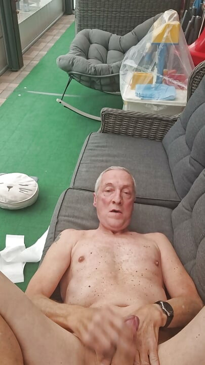 EXHIBITIONIST DADDY ANAL TOY JERKING SEXSHOW CUMSHOT