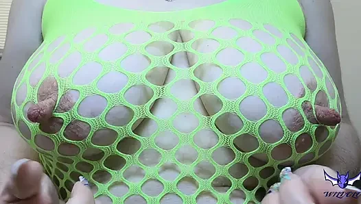 Amcığın aldığı 16 inçlik kafatası wildolo dildoya biniyor, edepsiz konuşma, asmr amcık ve aşırı kendini sikiyor