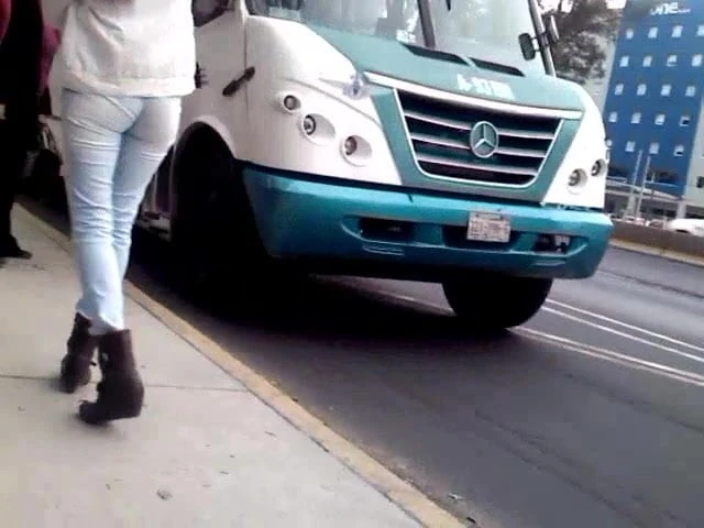 nalgas3 bus