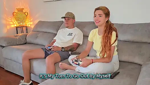 En iyi arkadaşımın karısını sikiyorum.