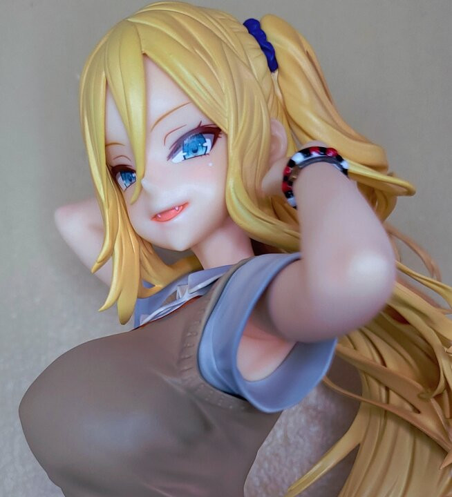 Sophia CumFigure