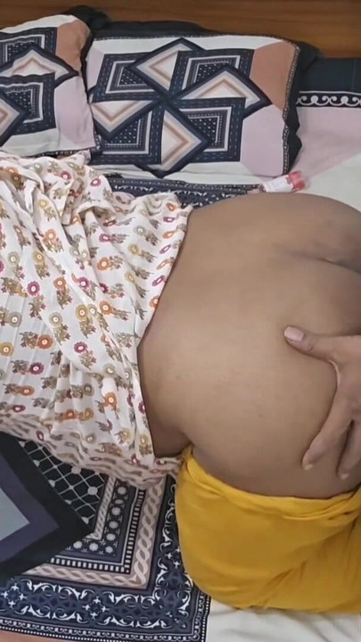 Anda akan ketinggalan jika anda tidak melihat sosok pembantu gelisah. bagian 01 | Klip 1