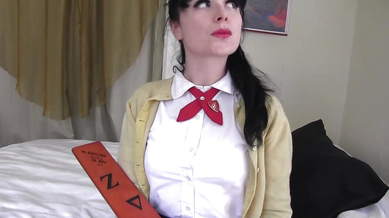 Awek lesbian - kongkek pukulan dan strap-on