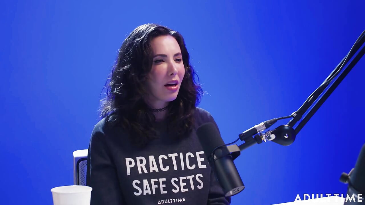 Casey Calvert: Tijgerkoning parodie, impostersyndroom en bdsm | de pornopodcast