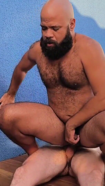 Carmona her friend from RJ in the pool | Clip 2