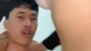 Fare sesso con la mia ragazza asiatica con il velo