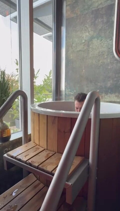Sauna puis bain froid, bébé uuuh