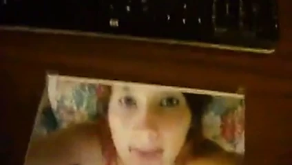 Sophie'nin dili ıslanır