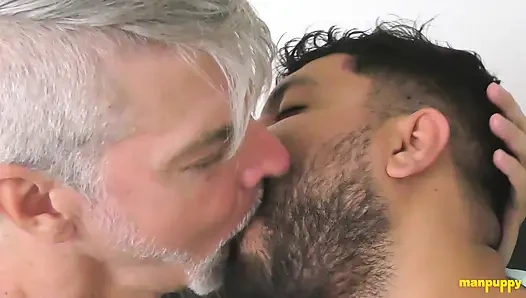 Manpuppy demetri silver, richard lennox'ı ziyaret ediyor