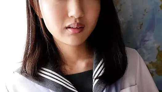 İlk yıllardan beri tanıdığım birine aşık oldum.