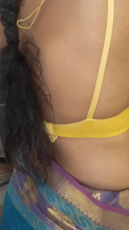 Housewife romance with pattu saree | Clip 1