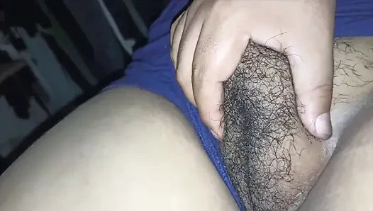 [karmik][sabah] Odamda kalıyorum. Deve toynağına oyma yaptım. Tombul panocha'sı var.