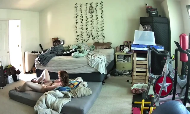 Hot MILF gets caught squirting