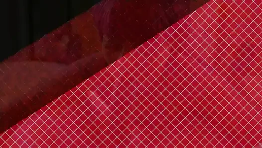 Sebelum aku keluar, biarkan aku menelan air manimu