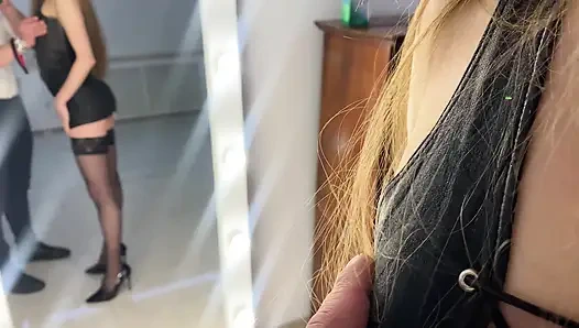 Usta, BDSM sürtüğü yumruğuyla sikmeden önce tasmasıyla sikiyor