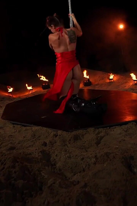 Blaze in Hell, Witch!