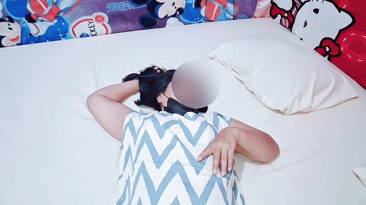 I went to my Indonesian female cousin's house, and she ordered a Maxim motorcycle taxi driver to have sex with me.