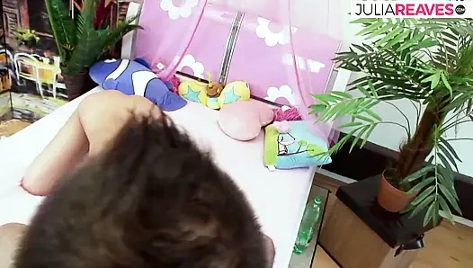 Gadis seksi nyepong kontol besar dan lanjut goyangin kontolnya sampai dicrot di mulut