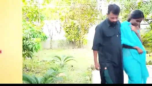 Desi girl ko malik ne jabbar dasti bur me ungali daal diya