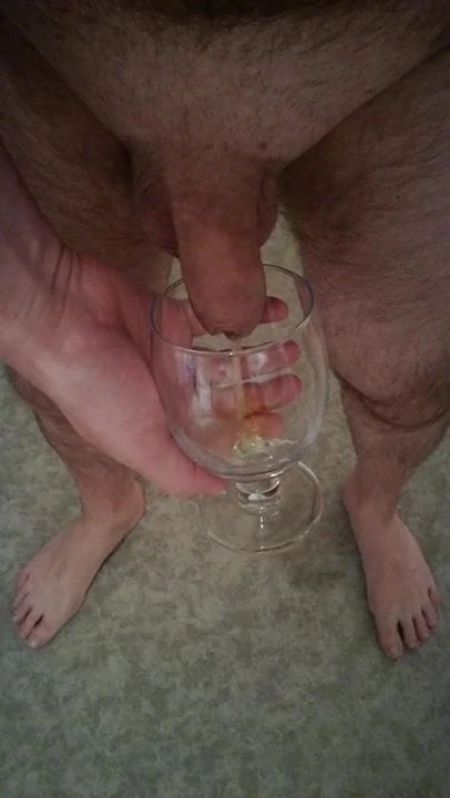 Ins Glas Pissen