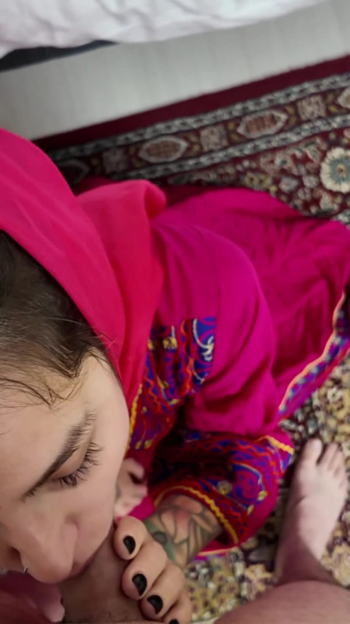 Cute Afghan Girl Sucks My Dick Horny - Porn Afghani | Clip 1