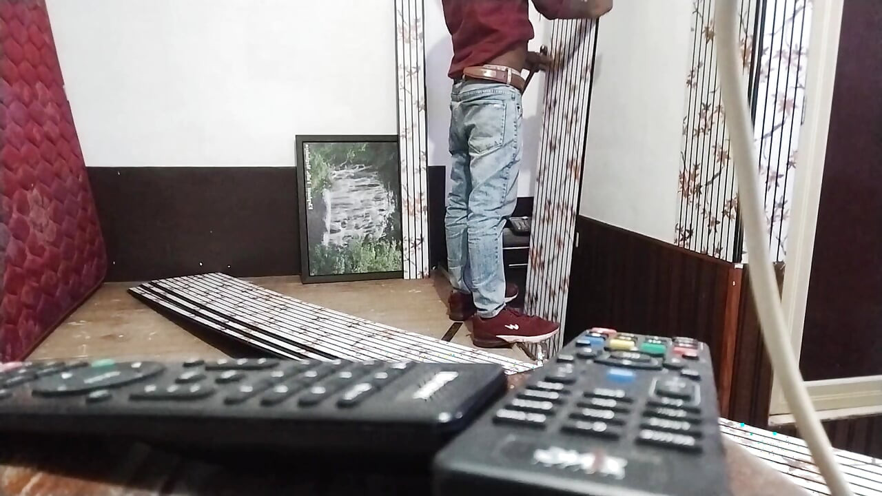 Ți-am jucat mâna în camera de hotel