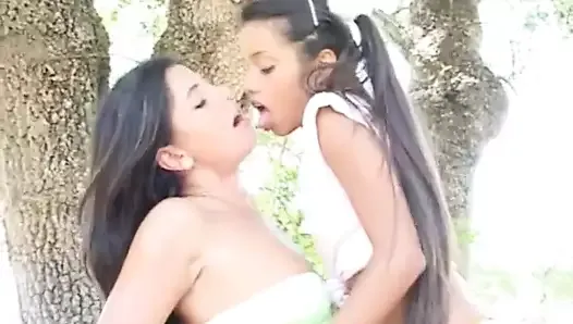 Little lupe licking out lesbos hot pussy