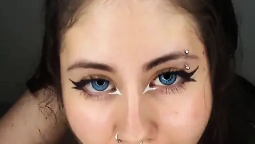 The Beautiful 18yo Loves Getting All the Cum From Cock