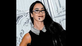 Prezentacja Aj Lee do świata porno